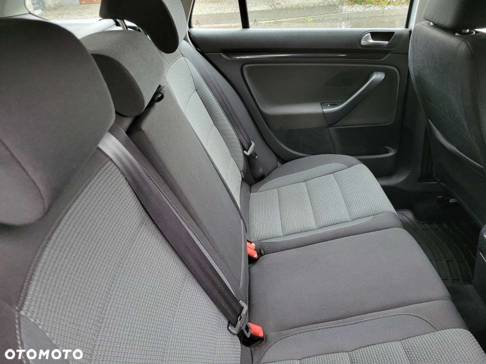 Volkswagen Golf Variant - 22