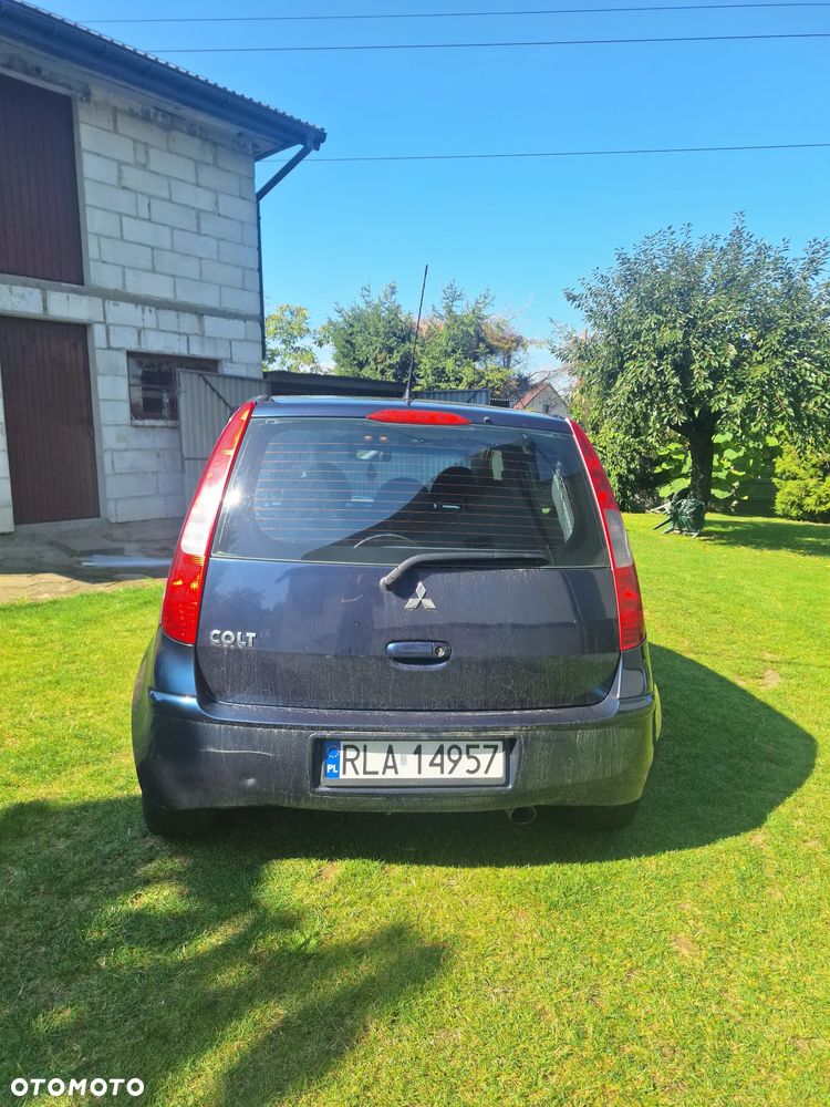 Mitsubishi Colt - 4