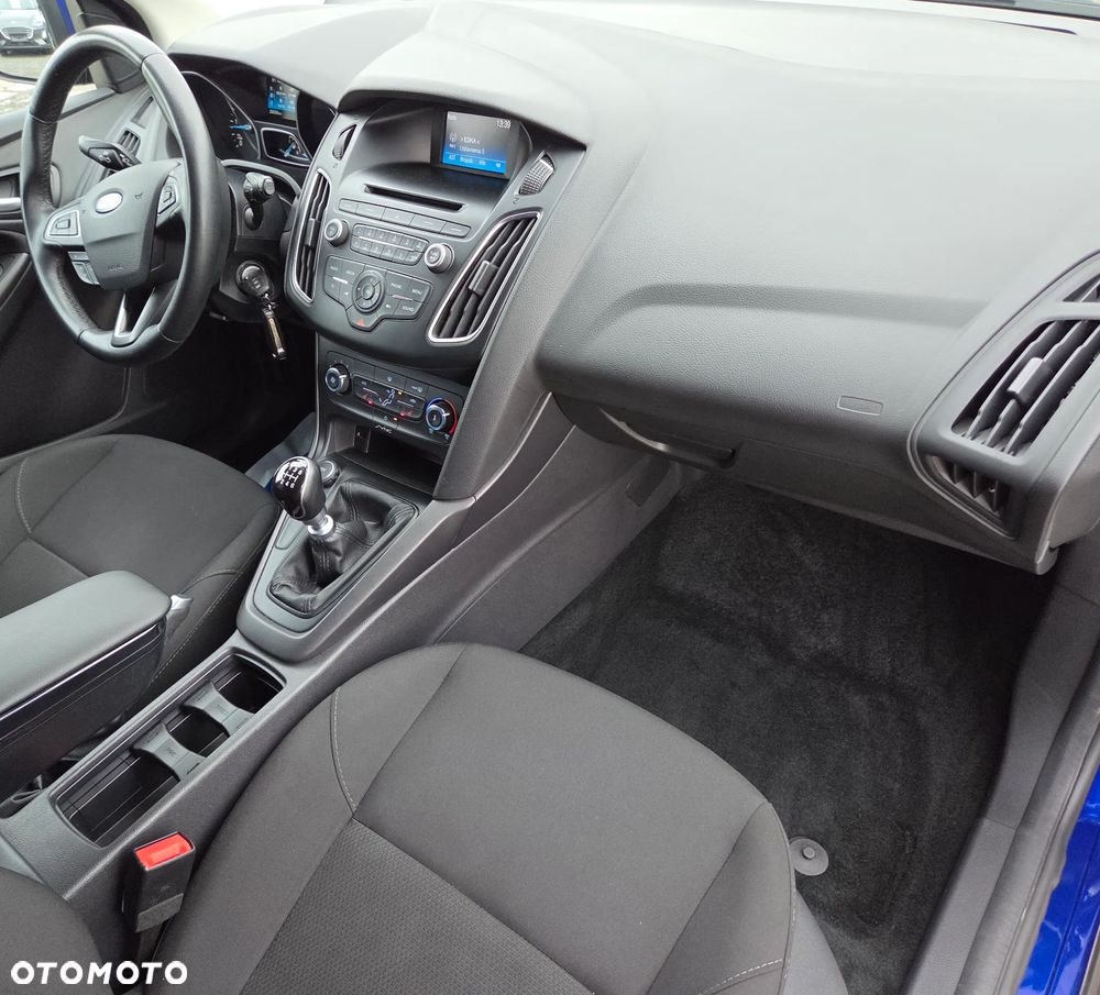 Ford Focus 1.5 TDCi DPF Start-Stopp-System Business - 11