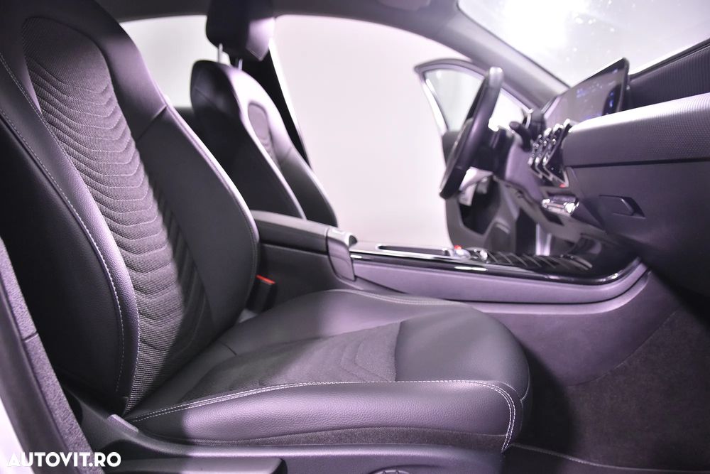 Mercedes-Benz A 200 d Sedan Aut. - 12