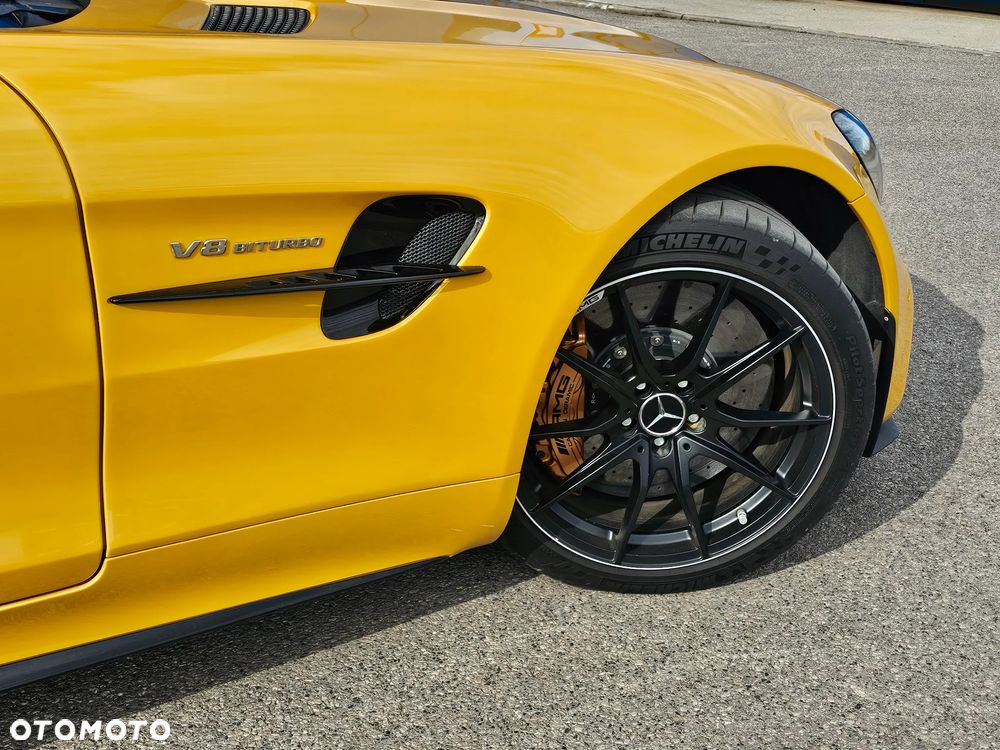 Mercedes-Benz AMG GT R - 31