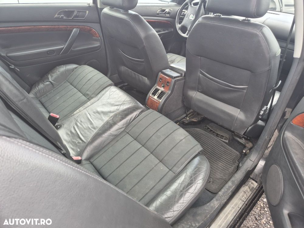 Dezmembrez Skoda Superb 2002 2.8 V6 Benzina Automata - 6