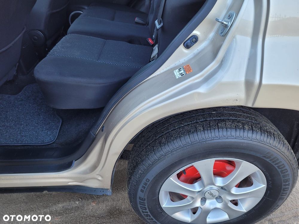 Suzuki Grand Vitara 2.0 De luxe - 11