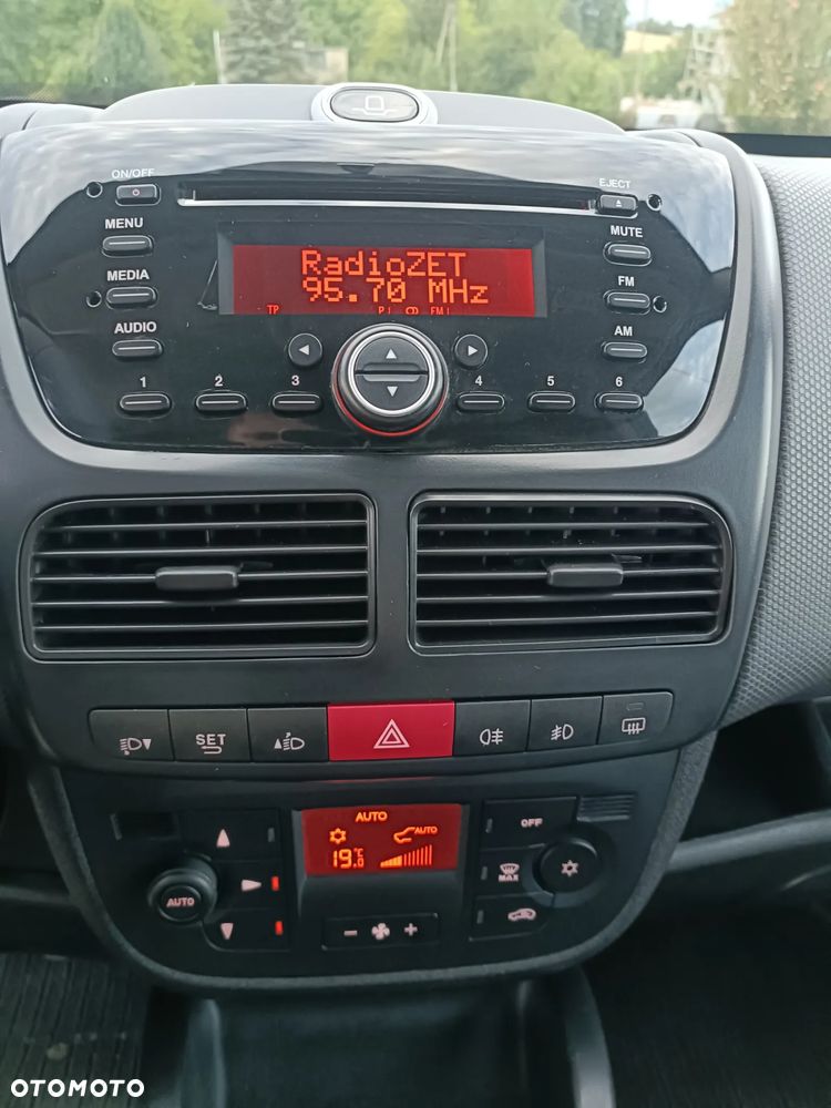 Fiat Doblo 2.0 Multijet 16V Emotion - 5