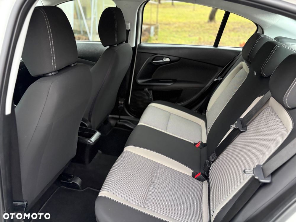 Fiat Tipo 1.4 16V Easy - 19