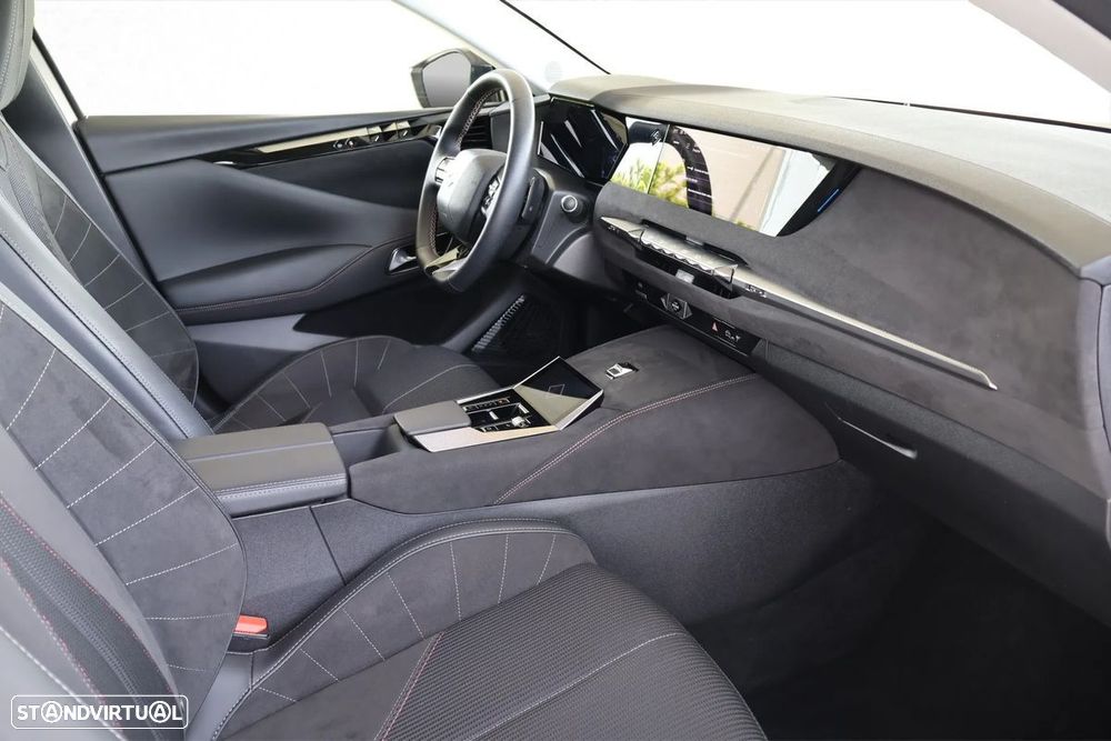 DS DS4 E-Tense Performance Line EAT8 - 11