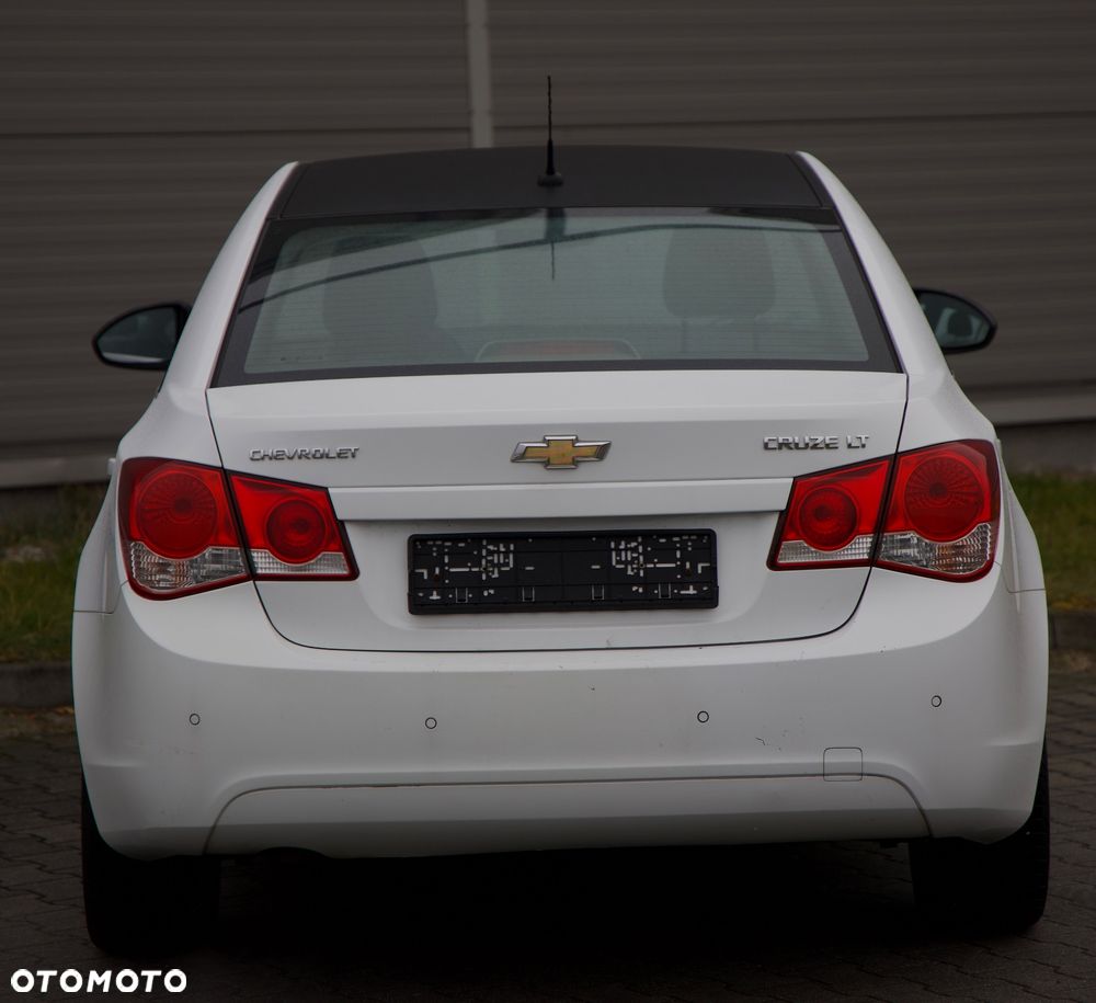 Chevrolet Cruze 1.8 LTZ - 23