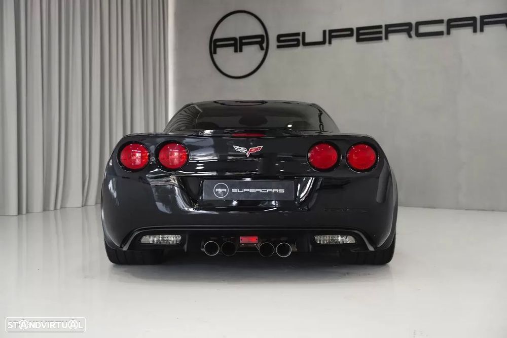 Chevrolet Corvette - 15