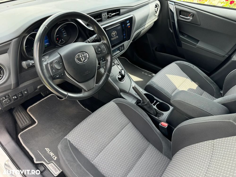 Toyota Auris 1.8 L VVT-i Sol+ - 11