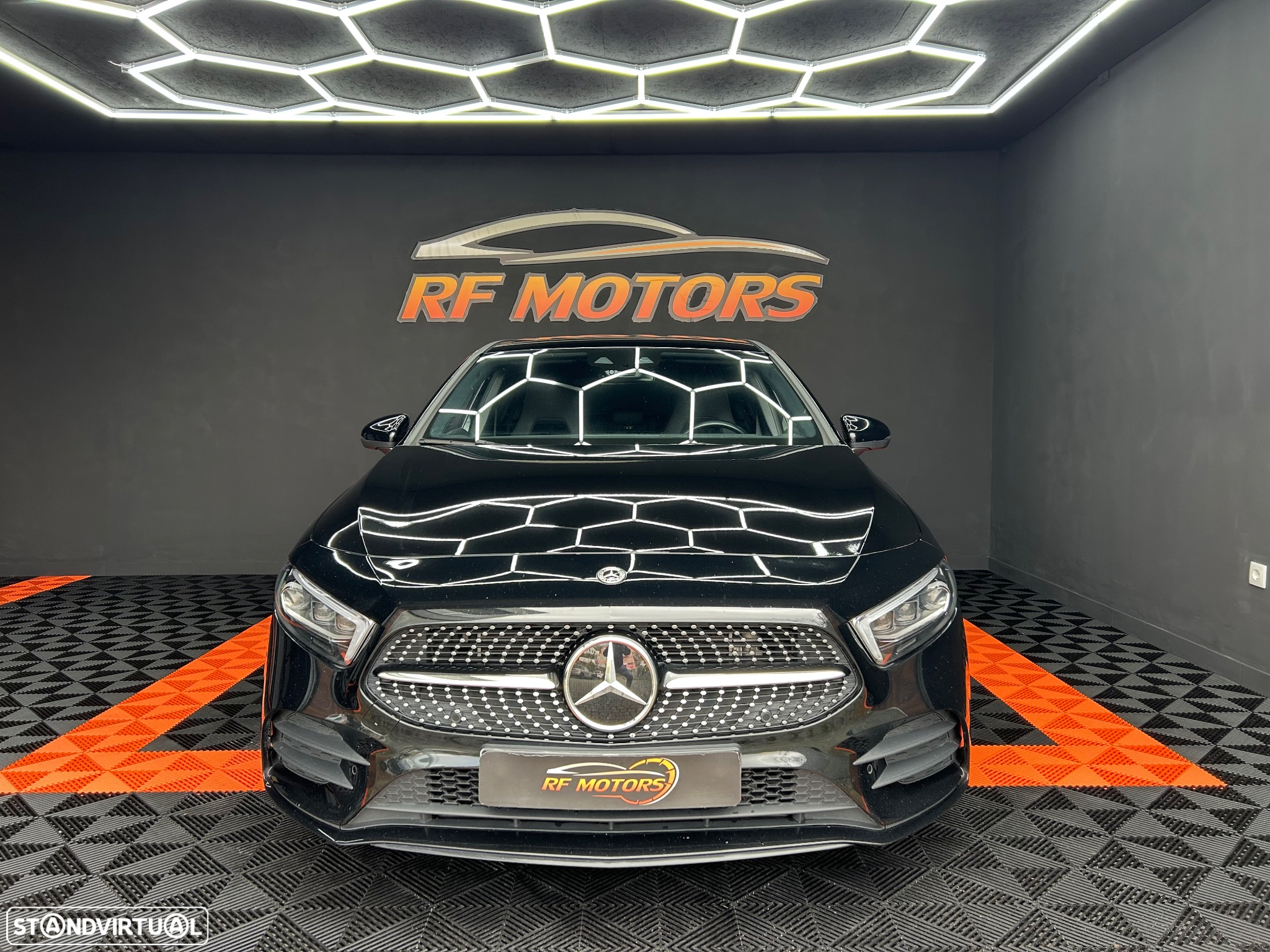 Mercedes-Benz A 250 e AMG Line - 2
