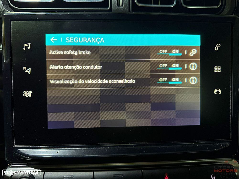 Citroën C3 1.2 PureTech Shine EAT6 - 32