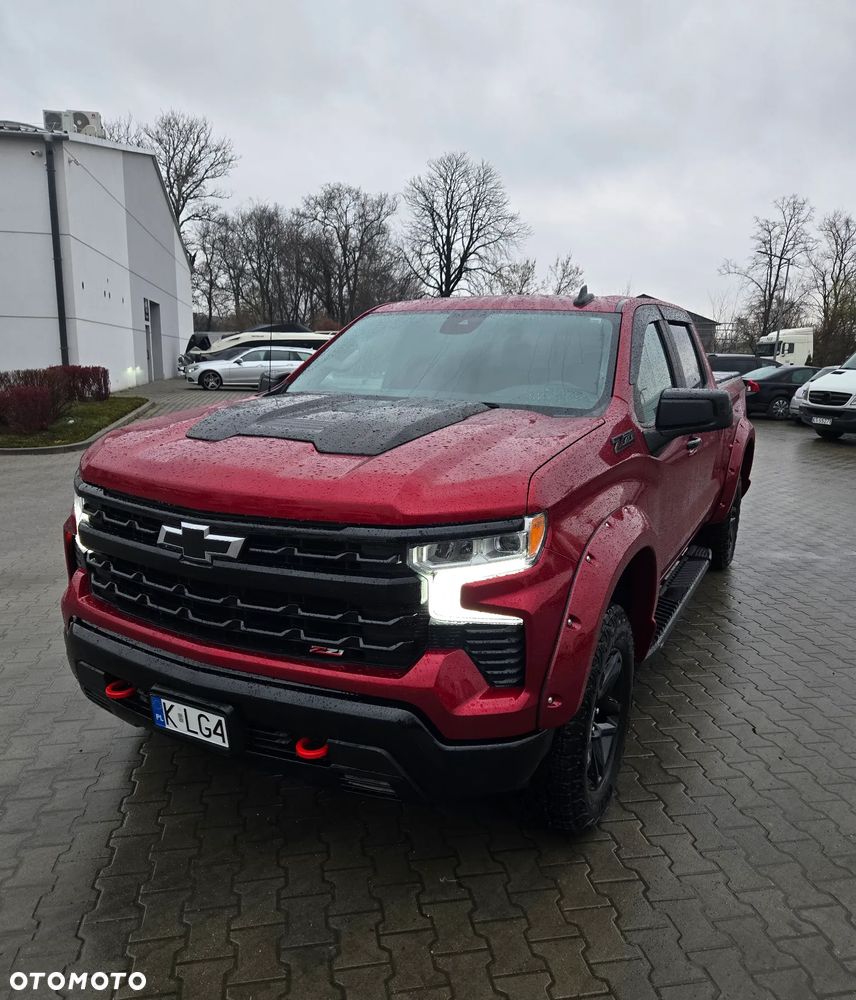 Chevrolet Silverado - 2