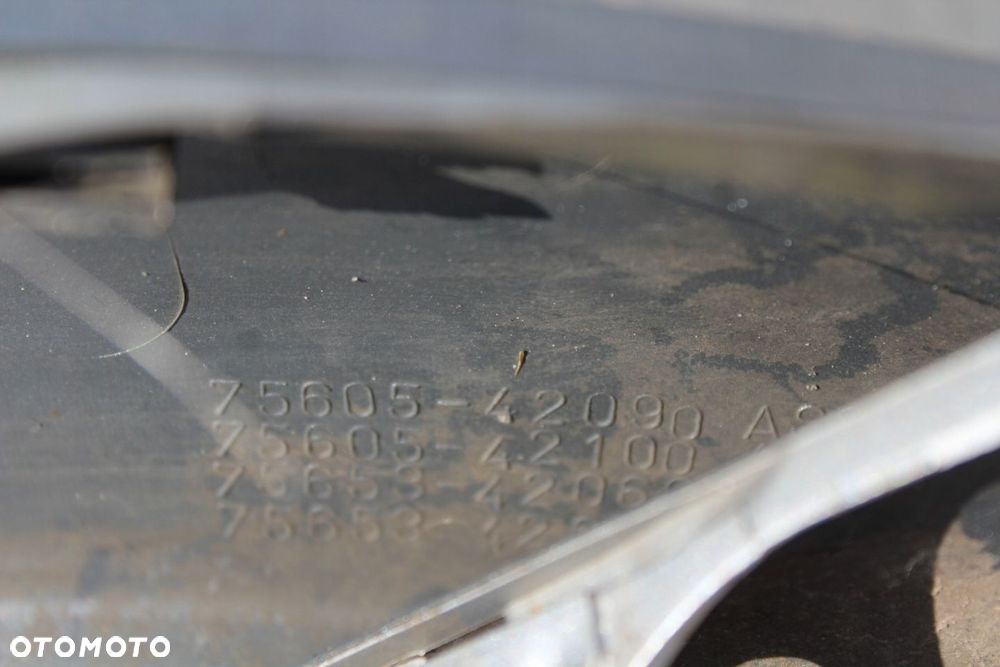 LISTWA POSZERZENIE BŁOTNIKA NAROŻNIK ZDERZAKA RAV 4 II 5D PRAWY TYŁ - 12