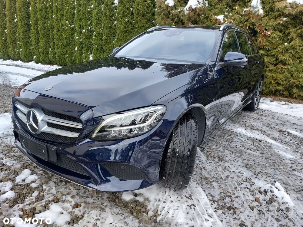 Mercedes-Benz Klasa C 300 de PHEV Avantgarde - 2