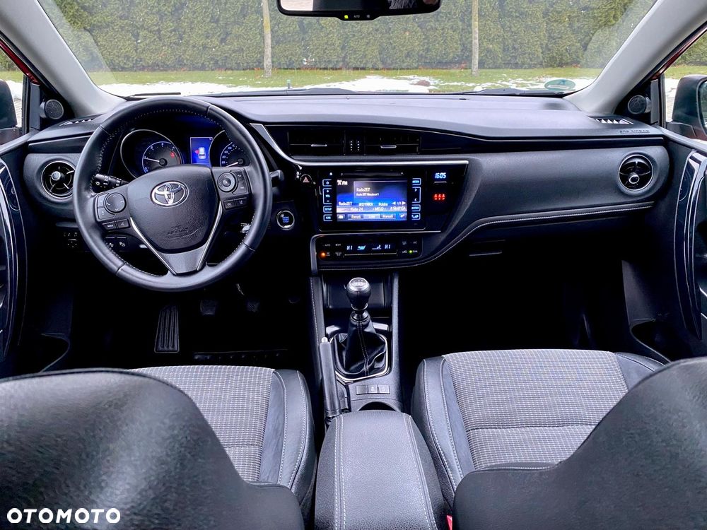 Toyota Auris 1.6 D-4D Edition S+ - 28