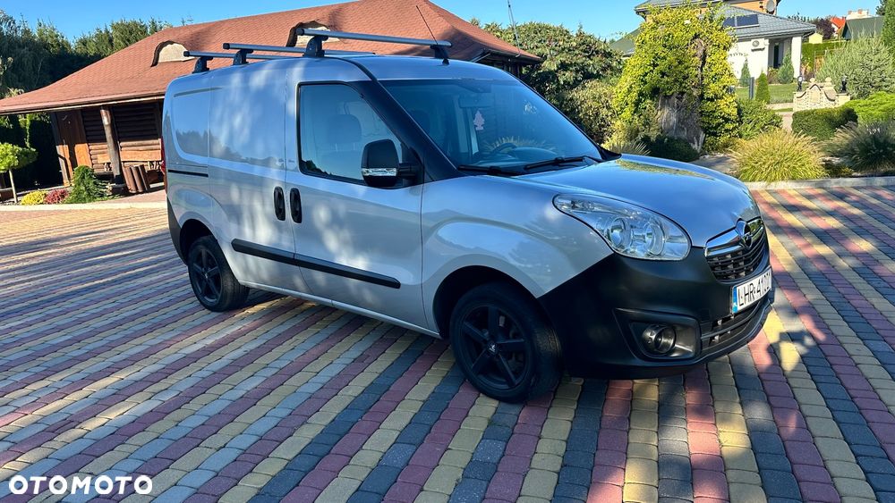 Opel COMBO - 1