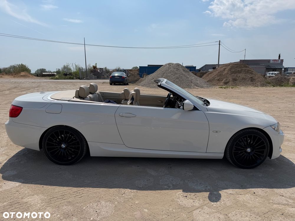 BMW Seria 3 - 32