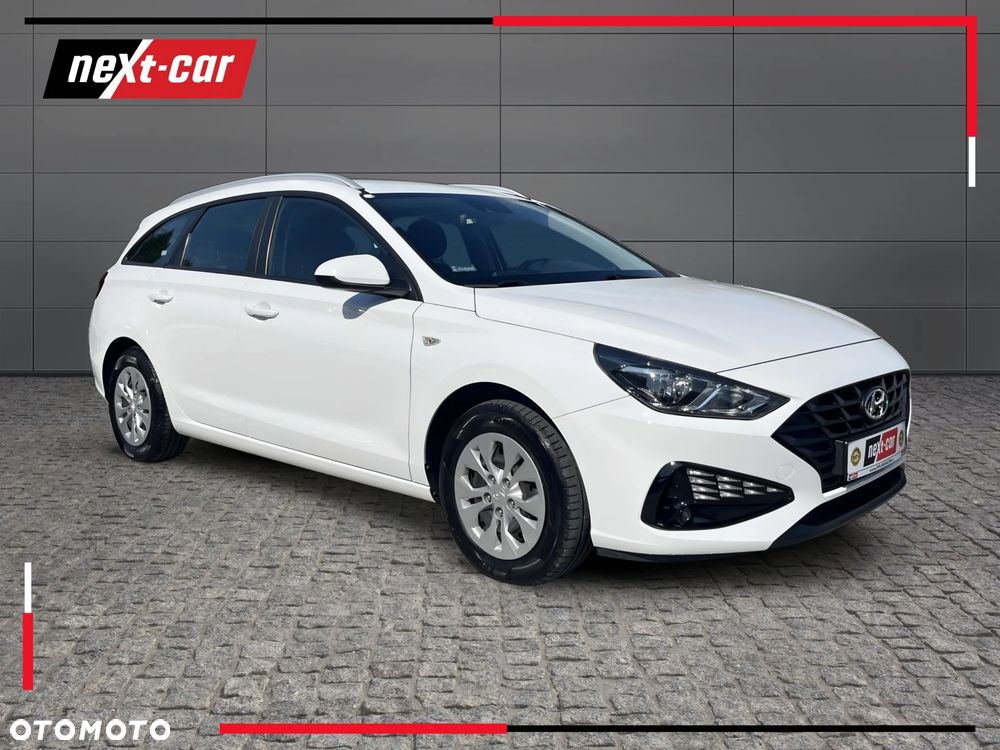 Hyundai i30 1.6 D Classic + - 8