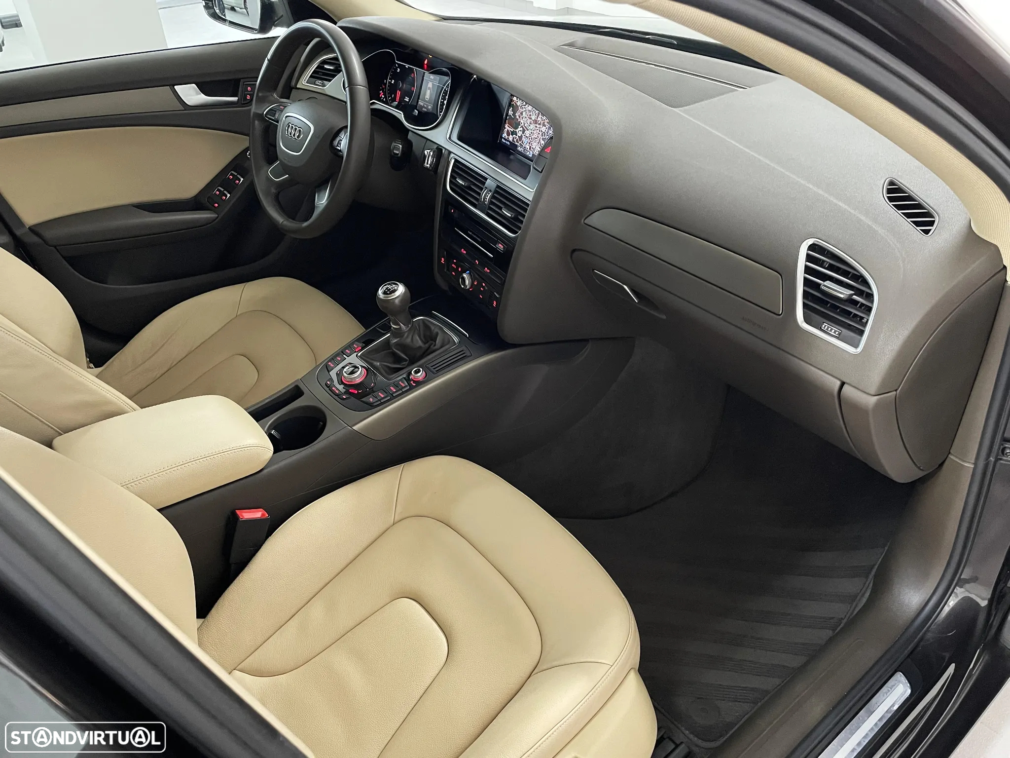Audi A4 Avant 2.0 TDI - 15