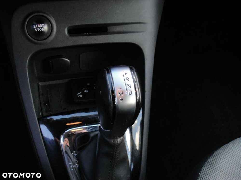 Renault Captur 1.5 dCi Energy Intens EDC EU6 - 11