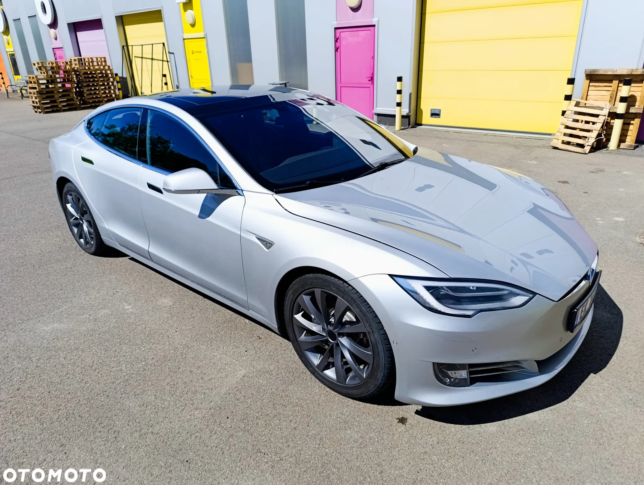 Tesla Model S Long Range Plus - 2