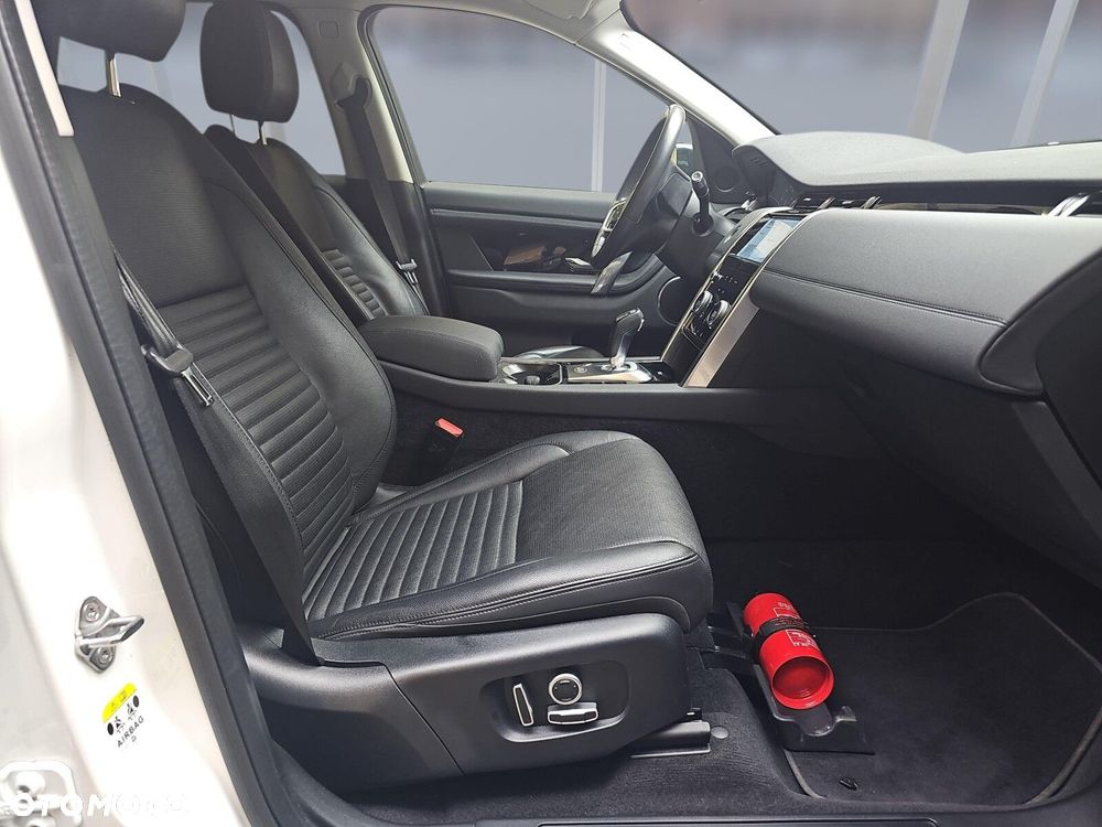 Land Rover Discovery Sport 2.0 P250 mHEV S - 24