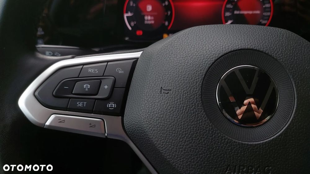 Volkswagen Golf VIII 1.5 TSI EVO Life - 20