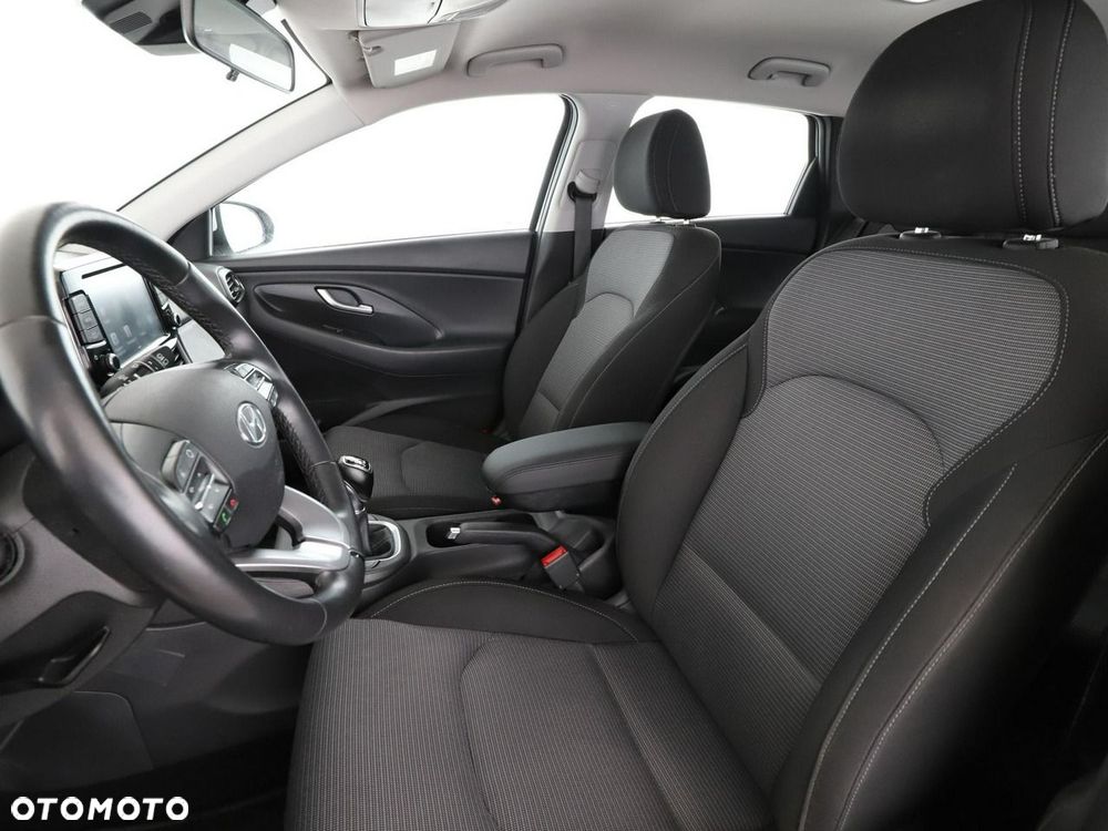 Hyundai i30 1.4 Pure - 14