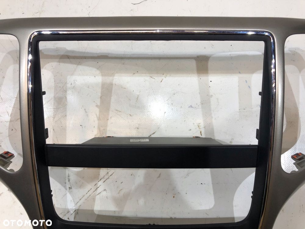 jeep grand cherokee wk2 ramka konsoli panelu - 4