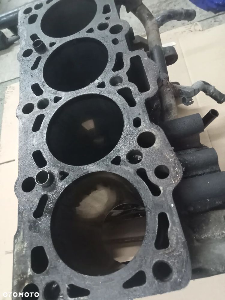 BLOK SILNIKA 1.9 TDI VW AUDI SEAT 038021AQ/BM - 2