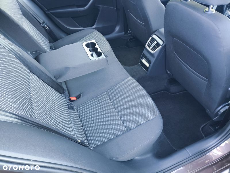 Skoda Octavia 1.4 TSI Ambition - 8