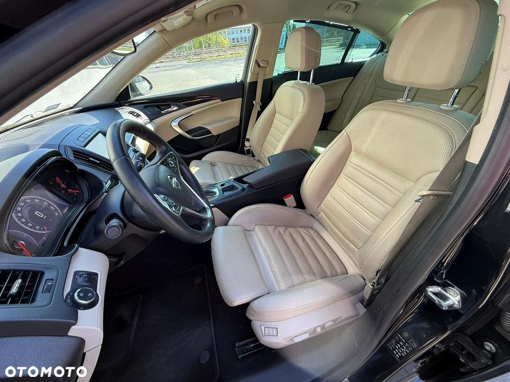 Opel Insignia - 23