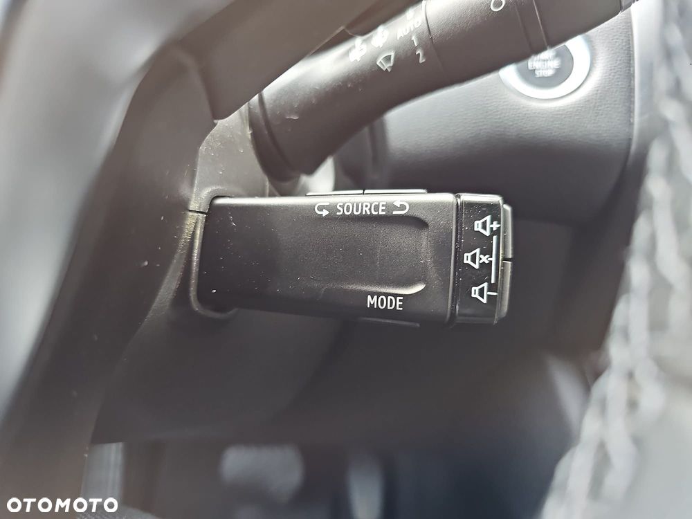 Renault Captur 1.3 TCe Intens EDC - 19