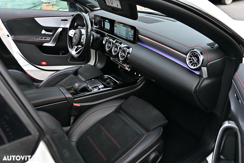 Mercedes-Benz CLA 250 7G-DCT AMG Line - 14