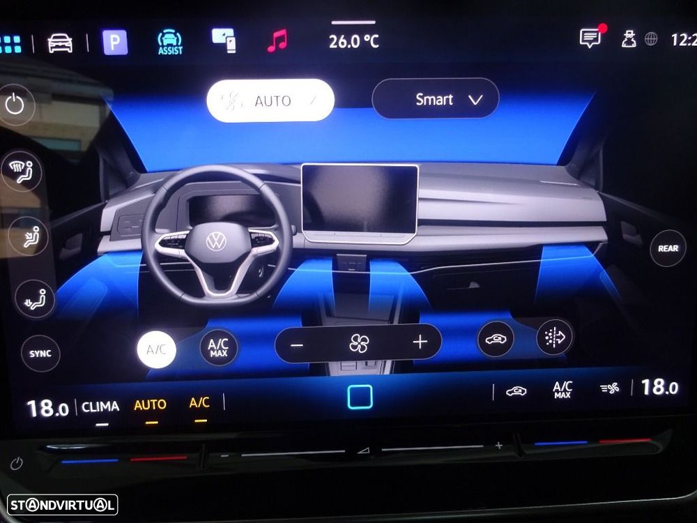 VW Golf 1.5 eTSI Urban DSG - 23