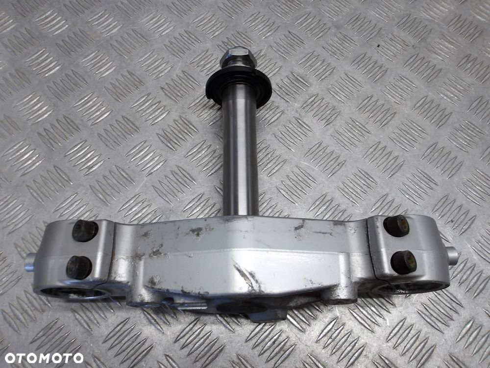 Półka dolna sztyca KAWASAKI VN 2000 VULCAN 04-07r   PN. 44037-0001 - 7