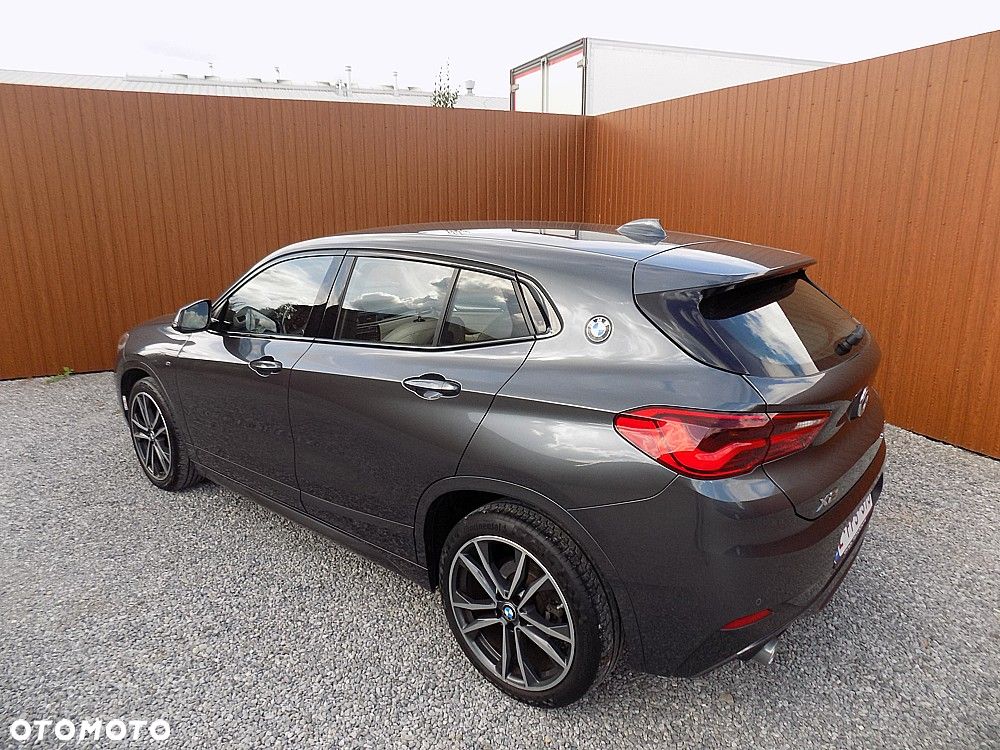 BMW X2 sDrive18d M Mesh sport - 3