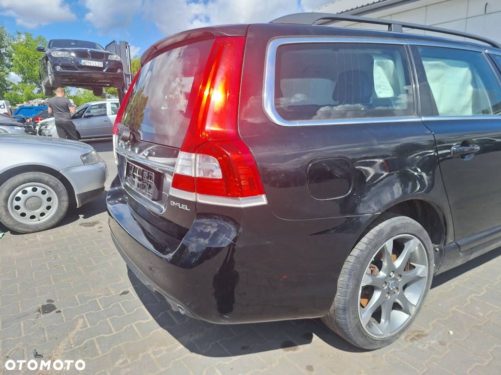 KOMPLETNY TYŁ VOLVO V70 III LIFT 019-26 KLAPA ELEKTRYCZNA ZDERZAK TYŁ LAMPY - 30