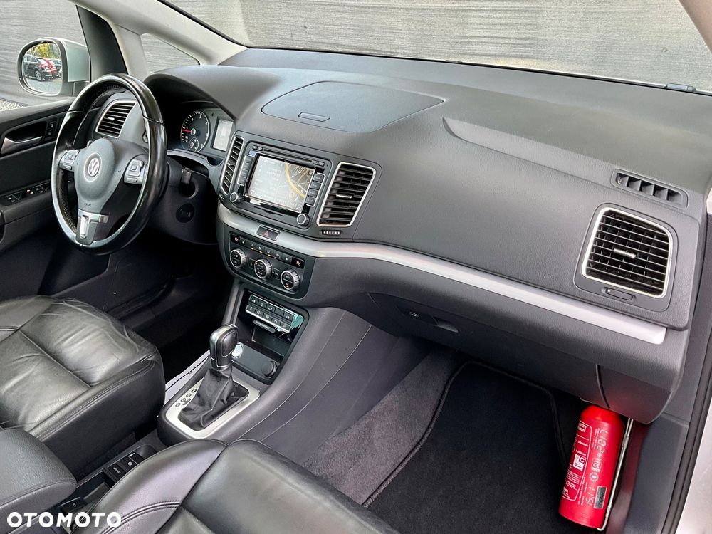 Volkswagen Sharan 2.0 TDI DSG BlueMotion Technology Highline - 36