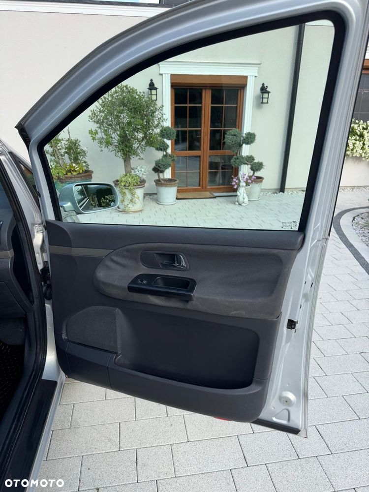 Volkswagen Sharan 1.9 TDI Comfortline - 8