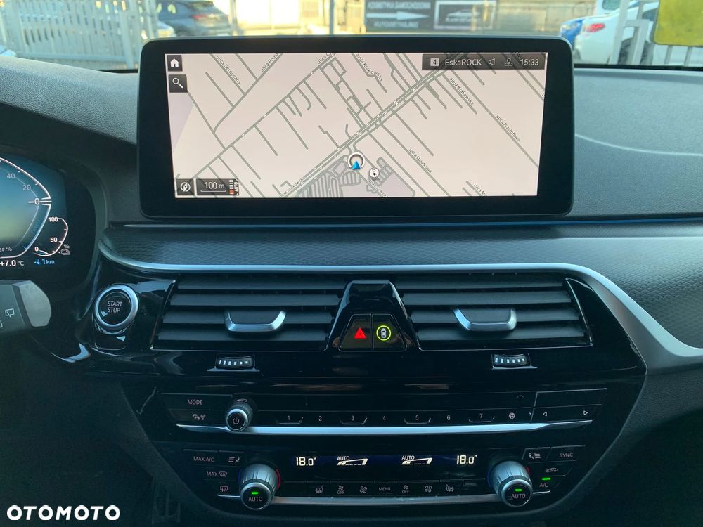 BMW Seria 5 530e M Sport sport - 15