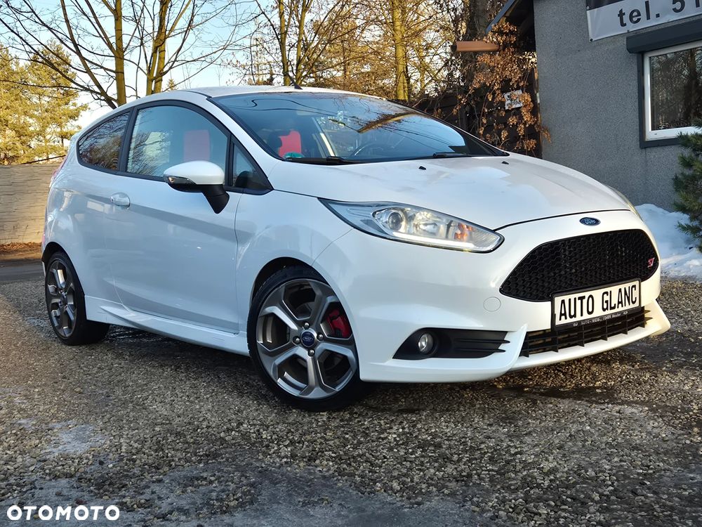 Ford Fiesta 1.6 EcoBoost mit Leder-Sport-Paket ST - 3