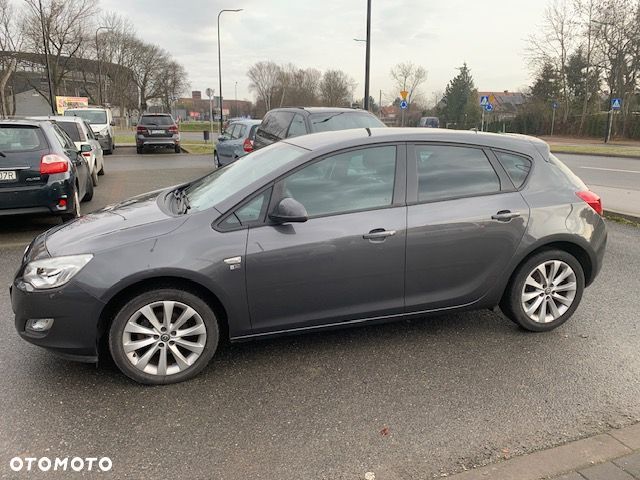Opel Astra - 2