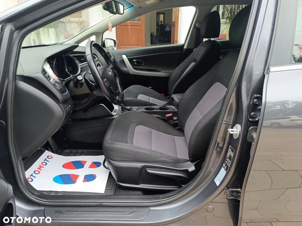 Kia Ceed 1.6 CRDi 136 DCT ISG Platinum Edition - 24