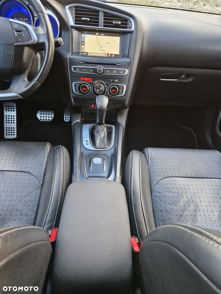 DS Automobiles DS 4 Crossback - 25