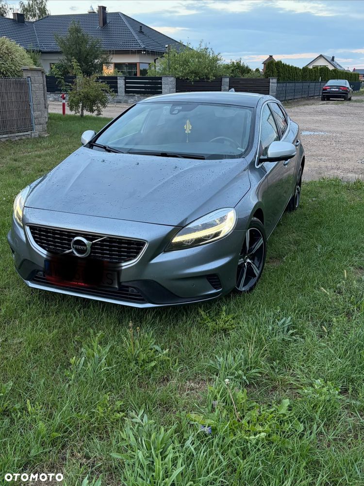 Volvo V40 T3 Drive-E R-Design Momentum - 2