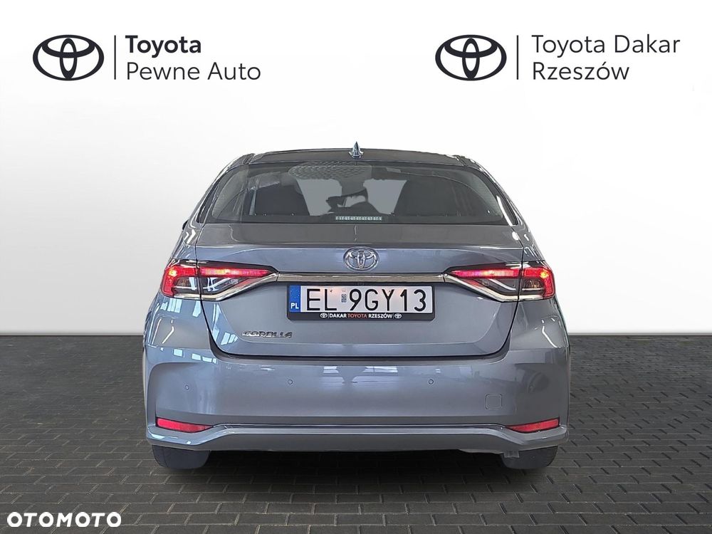 Toyota Corolla - 4