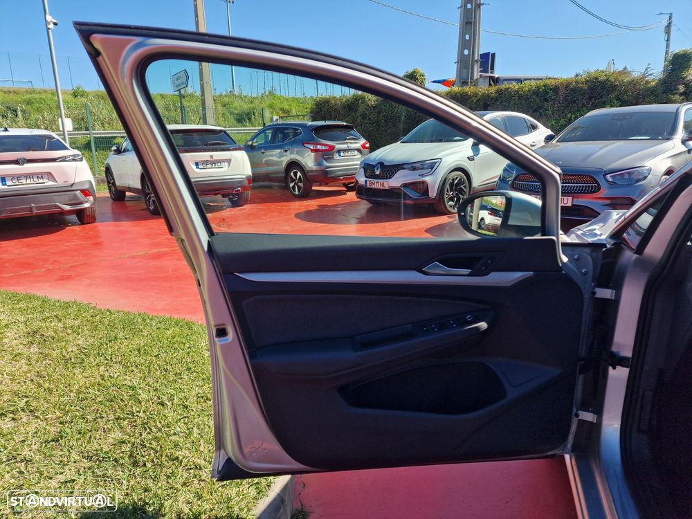 VW Golf 1.0 TSI Life - 9