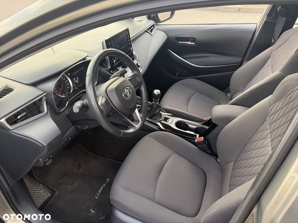Toyota Corolla - 18