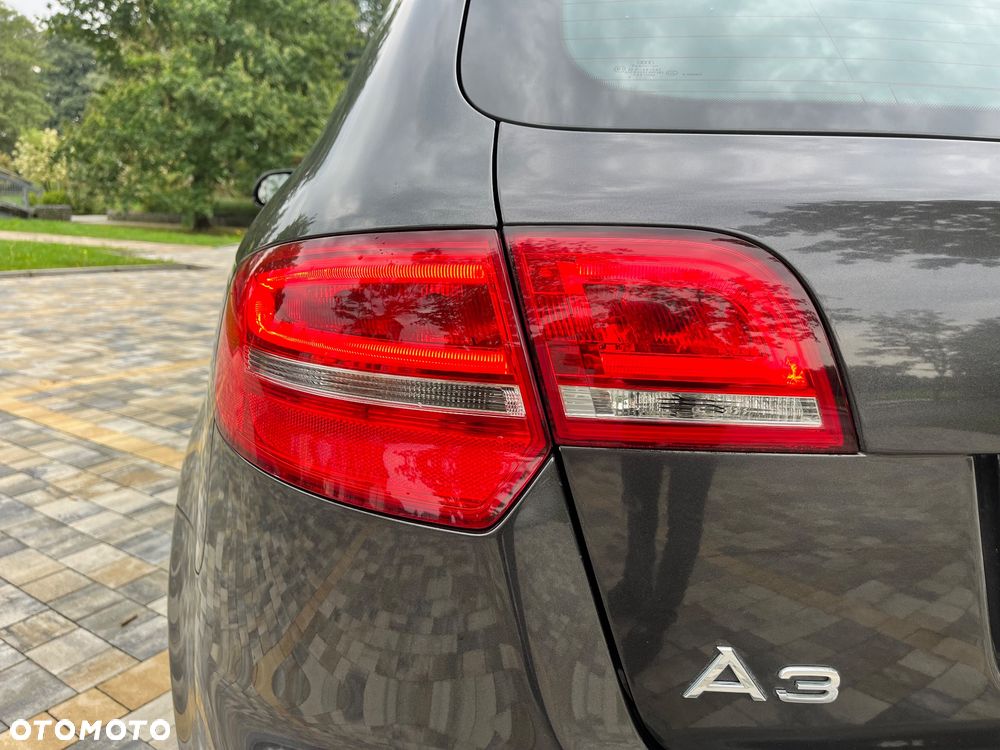 Audi A3 1.6 Attraction - 11